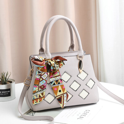 

2019 new fashion cool handbag handbag fashion bag Europe&America elegant big bag casual shoulder bag