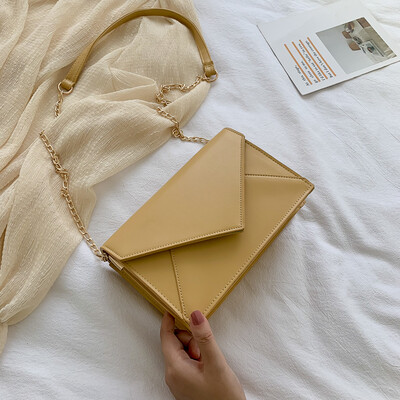 

2019 new small fresh bag Korean version of the simple wild temperament shoulder bag female fashion casual Messenger small square bag