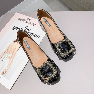 

Single shoe female 2019 summer square head shallow mouth thick heel grandma shoes Korean fashion Joker square buckle rhinestone fa