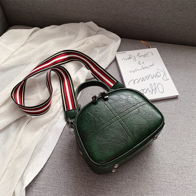 

high-level foreign-style womens bag chic wide-band new2019 retro small round bag single-shoulder oblique bag