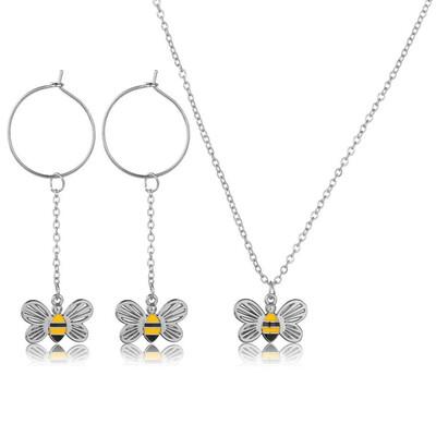 

New Women Beautiful Bee Earrings And Necklace Set Fashion Personality Pendant & Necklace Romantic Trendy Wedding Jewelry