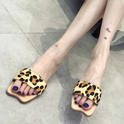 

Rose Summer Flat Slippers Female Leopard Print Non-Slip Seaside Lazy Half Slippers