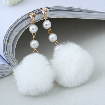 

EK580 New Cute Long Plush Ball Simulated Pearl Dangle Earring for Women Jewelry Crystal Hair Ball Drop oorbellen Gift Brincos
