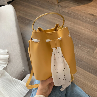 

Ins summer new silk scarf bucket bag in Japan&South Korea new 2019 Korean version 100 lap single shoulder slant bag