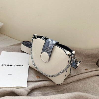 

Chic texture broadband small bag fashion high sense of foreign style womens bag new 2019 simple shoulder slung small square bag