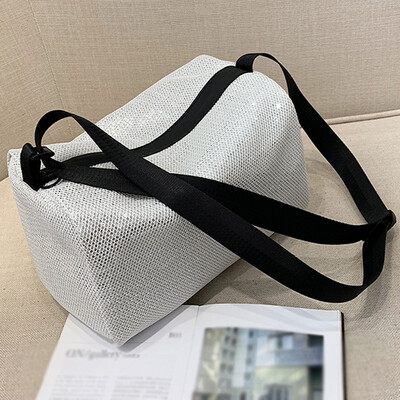 

Tailored Large-Capacity Travel Bag Sequins Messenger Bag Lightweight Folding Yoga Bag