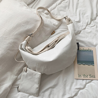 

Advanced sense of foreign style womens bag chic simple canvas bag new 2019 small fresh chest bag shoulder Messenger bag