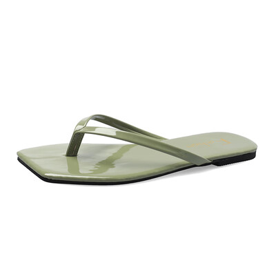 

Flip-flop slippers for women wearing summer fashion flat-bottomed slippers for women in summer