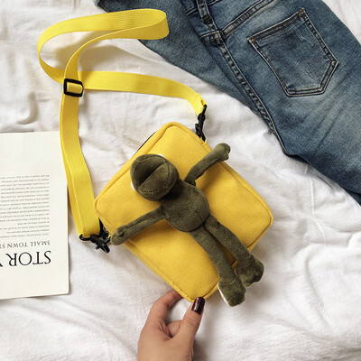 

Cartoon cute little frog canvas bag fashion cute messenger Messenger bag 2019 new casual simple&versatile shoulder bag