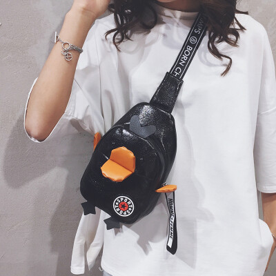 

Japanese&Korean soft sister cute cartoon duck breast bag female Messenger bag student wild personality small bag 2019 new