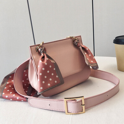 

Korean version of the fairy fashion temperament Messenger bag 2019 new small fresh simple wave point scarf shoulder bag