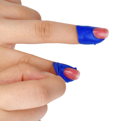

Toponeto 7 Colors Nail Art Spill Proof Nail Stickers Anti-overflow Clip Manicure Tools