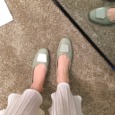

Single Shoe Lady Xia Han Baitao Shallow Flat Bottom Grandma Shoes Soft Bottom Metal Button Fairy Windshield Lady Shoes