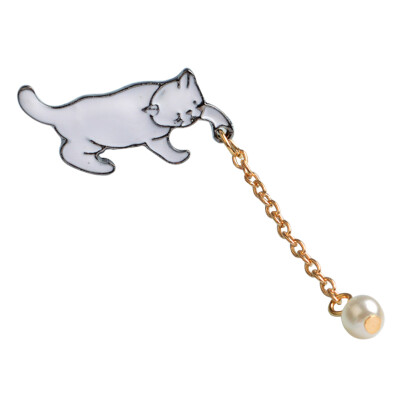 

Cartoon Anime Fashion Personality Cat Pearl Brooch Animal Costume Pin Decoration