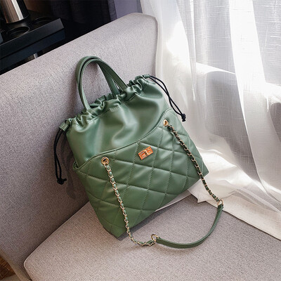 

Popular fashion bag ins air rhomboid chain womens bag new 2019 large capacity bucket bag oblique satchel bag