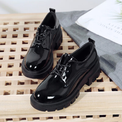 

Black small leather shoes 2019 spring thick heel British wind single shoes tie lacquer skin bright skin round head muffin shoes