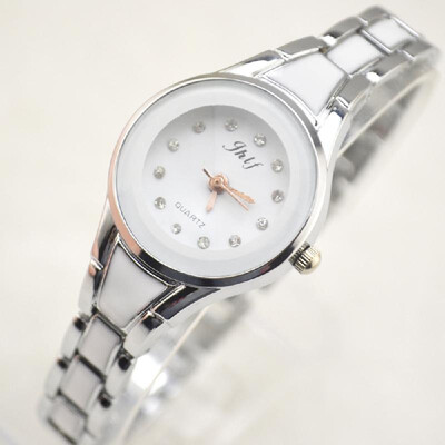 

Fashionable Stylish Quartz Watch Crystal Exquisite Bracelet Watch for Women