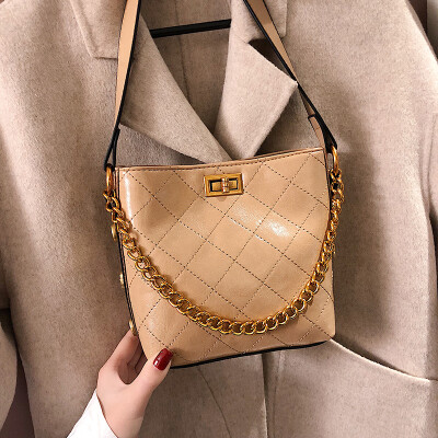 

Broadband small bag female 2019 new rhombic chain bucket bag retro wild shoulder ulzzang Messenger bag