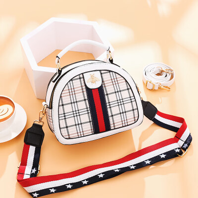 

Simple small bag female 2019 new cool Korean version of the wild Messenger bag saddle bag fashion shoulder bag handbag