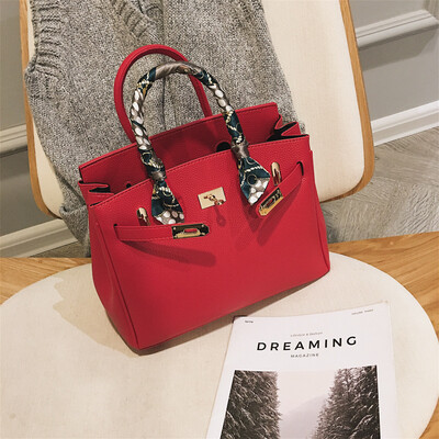 

Qiao Bani 2019 new European&American style fashion best selling lychee silk scarf platinum bag hand shoulder diagonal female bag