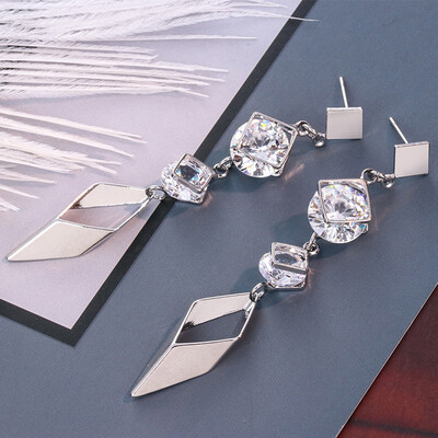 

S925 silver needle crystal earrings long paragraph pendant exaggerated Korean version of the earrings face-lifting earrings temper