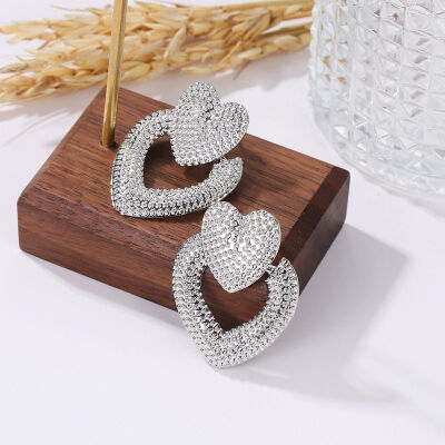 

Women Ethnic Style Retro Love Scrub Earrings Zinc Alloy Metal Retro Openwork Double Peach Wild Jewelry Earrings