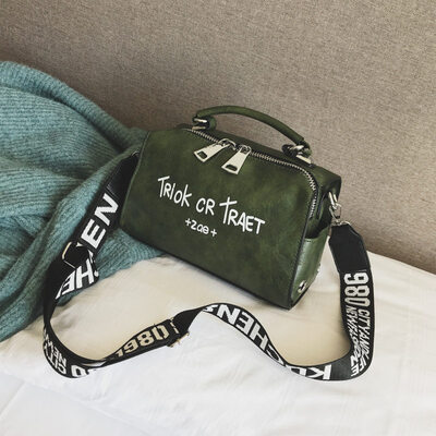 

Women Shoulder Messenger Bag Boston Handbag Fashion Letter Printing Halloween Tote Bags Wide Strap Crossbody Bag for Women Sac