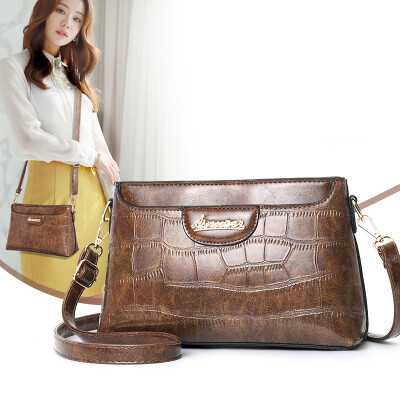 

Bag female spring new fashion temperament trend shoulder bag Messenger bag simple fashion wild handbag