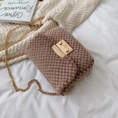 

Tailored Fashion Women Plush Plaid Pack Crossbody Bag Chain Bags Messenger Winter Bags