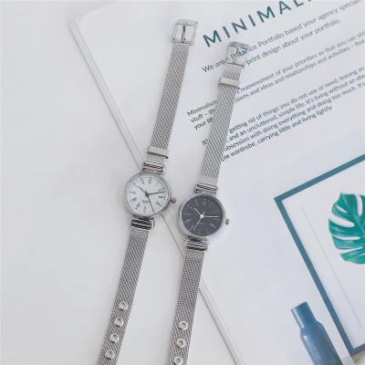 

Silver hand chain small dial small dial small womens watch Korean ulzzang college wind