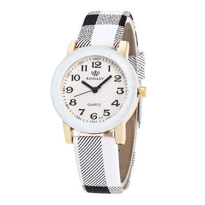 

Small Minimalist White Dial With Irregular Striped Strap Womens Watches De Luxe Montres Femmes Romain Horloge Cadeau Quartz