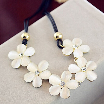 

Stylish Chic Women Fashion Crystal Flower Charm Choker Chunky Statement Bib Chain Sweater Necklace