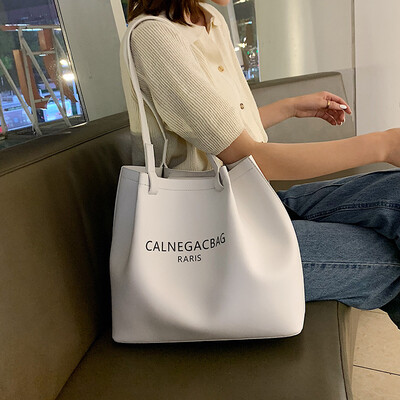 

Senior sense fashion big bag handbags new wave 2019 large capacity shoulder bag French small foreign gas shopping bag