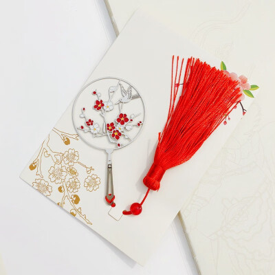 

Plum blossom hollow metal bookmark Chinese style gift