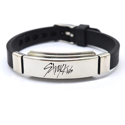 

KPOP Stray Kids Membesr New Letters Printing Adjustable Stainless Steel Silicone Bracelet Unisex Sports Bracelet Hot Gift for Fans