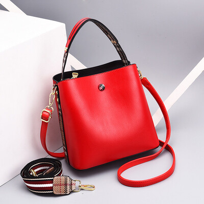 

Bag womens bag large bucket bag simple texture simple Korean Joker ladies shoulder slung