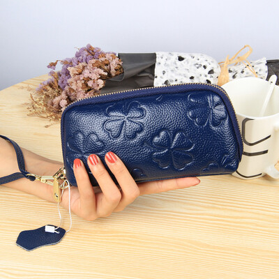 

First layer cowhide 2019 new womens embossed four-leaf clover shell bag large capacity leather clutch bag mobile phone bag