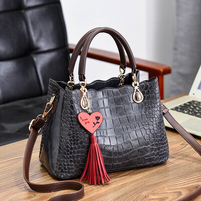 

2019 new fashion cool trend handbag fashion womens bag crocodile pattern Europe&America big bag