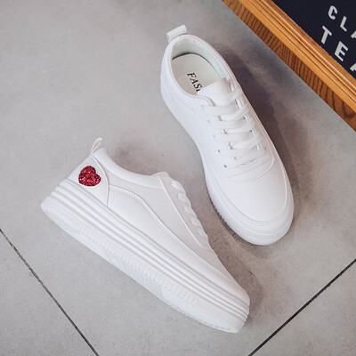 

Small white shoes women 2019 autumn new Joker thick soled shoes platform shoes Korean ulzzang sneakers womens summer