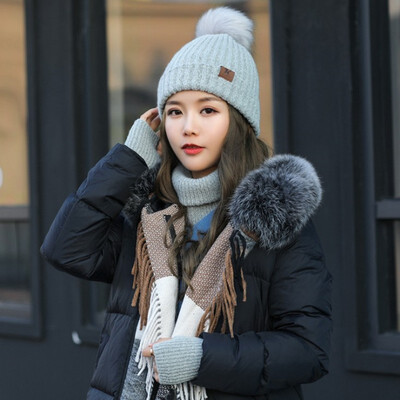 

Hat woman winter scarf gloves three-piece Korean version joker style knitted hat warm ear protection lovely woollen hat