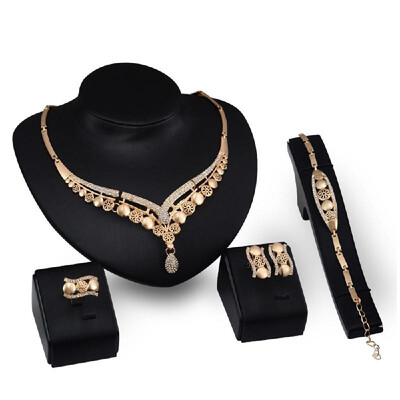 

4Pcs Fashion Elegant Hollow Round Beads Diamond Necklace Earrings Bracelet Hoop Jewelry Set Women Accessories