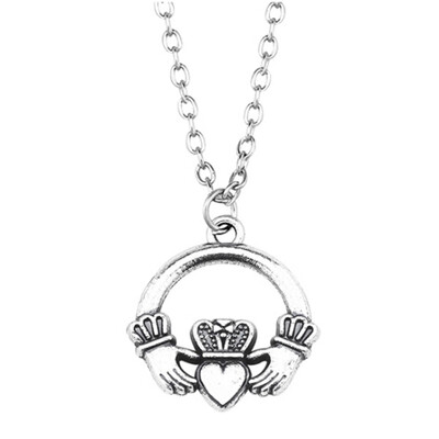 

Vintage Hand Metal Alloy Choker Necklace Crown Love Heart Hands Pendant Necklaces Fashion Jewelry Best Friends Gifts