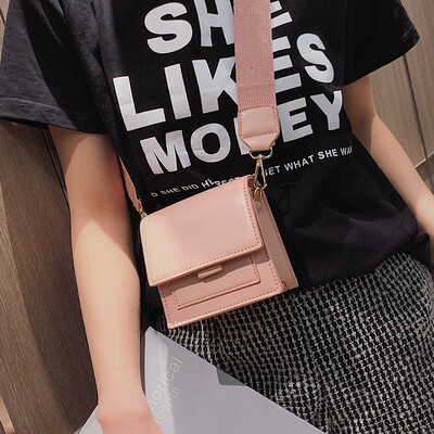 

Net red small black bag on the new small bag female bag new 2019 wild ins mini crossbody bag French small crowd bag