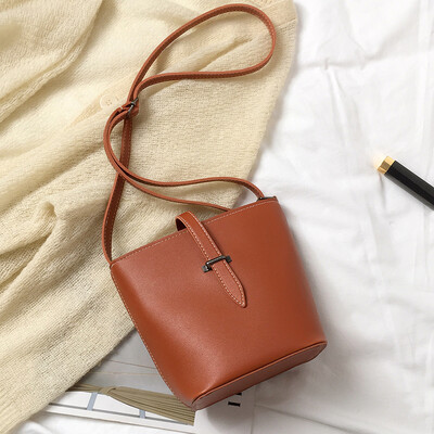 

Simple temperament retro solid color bucket bag female 2019 new fashion Korean casual wild shoulder messenger bag