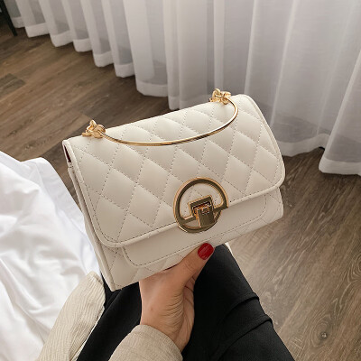 

Small fragrance rhombic embroidered line bag female 2019 new wave Korean version of the wild single shoulder slung fashion portable chain bag