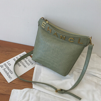 

Bucket bag female new Korean version of the stone pattern handbag simple versatile shoulder Messenger bag