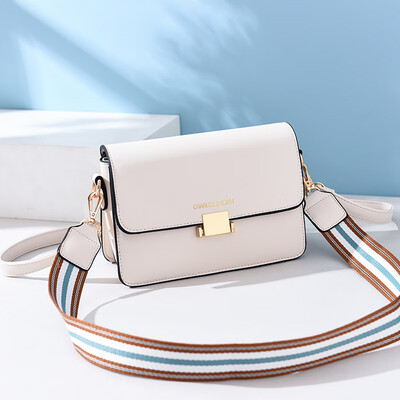 

On the new small bag womens fashion ck slung small square bag ins super fire texture shoulder Korean version of Joker