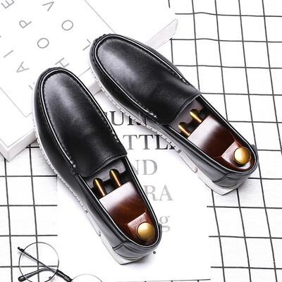 

Mens soft leather soft bottom black small shoes one foot peas shoes new Lok Fu shoes one generation hair 99052-G