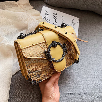 

Chic casual bag texture retro chain small square bag new 2019 casual womens shoulder bag Messenger bag