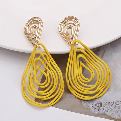 

European Jewelry Round Triangle Heart Drop Earrings Red Wire Spiral Earrings Metal Maze Exaggerated Party Jewelry Pendientes